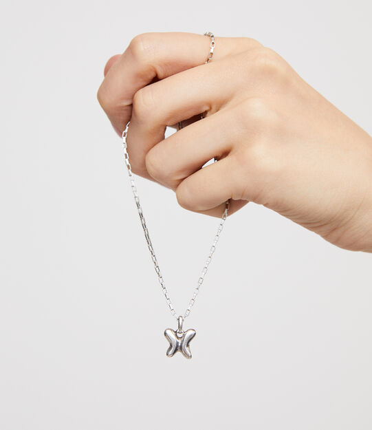 Charm mariposa ba&ntilde;ado en plata de ley., Plateado, large